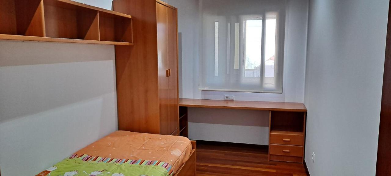 Centrico Apartamento, Playa Cercana, Plaza Garaje Cangas Exterior foto