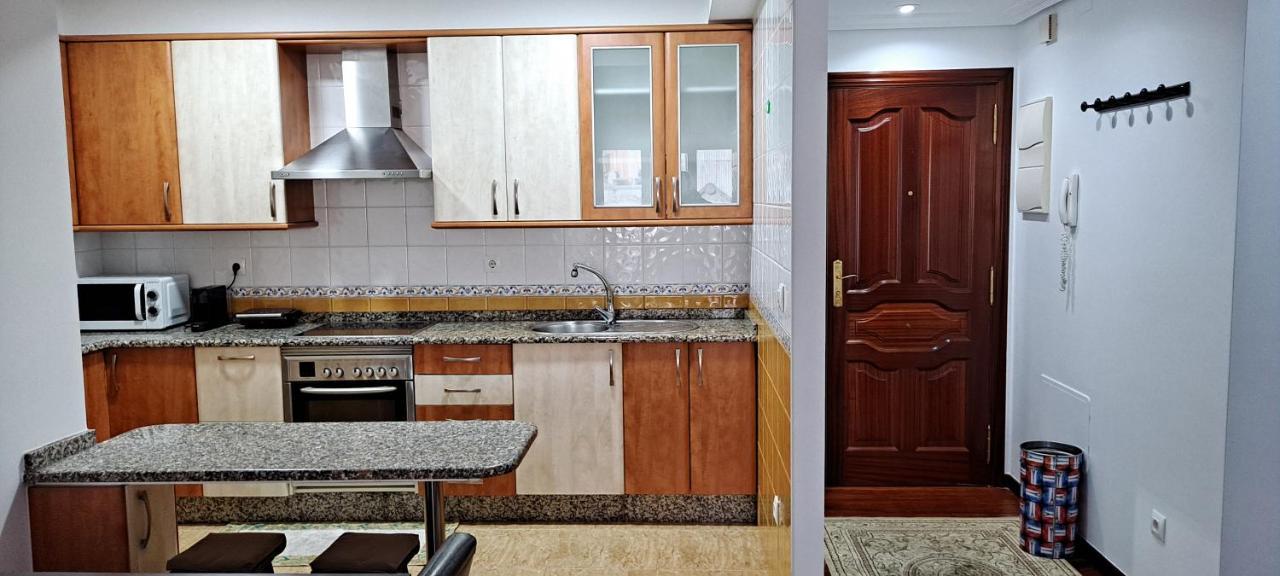 Centrico Apartamento, Playa Cercana, Plaza Garaje Cangas Exterior foto